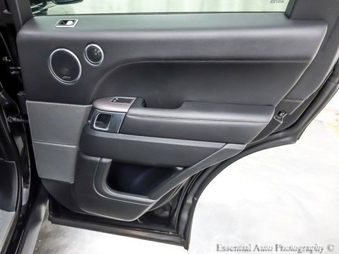 Used 2019 Land Rover Range Rover Sport HSE image 31