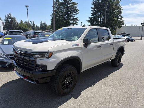 Used 2026 Chevrolet Silverado 1500 ZR2 AWD/4WD image 1