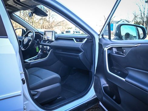 Used 2023 Toyota RAV4 LE image 16