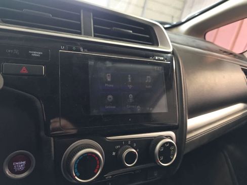 Used 2017 Honda Fit EX image 19