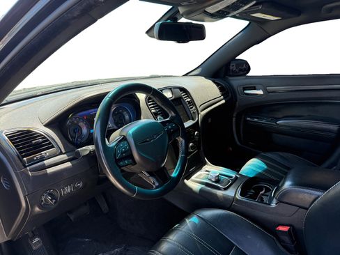 Used 2015 Chrysler 300 S w/ 300S Premium Group RWD image 9
