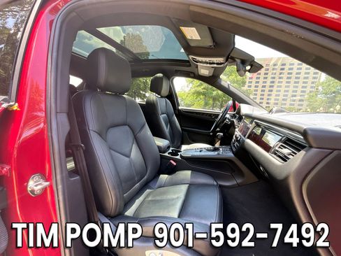 Used 2020 Porsche Macan w/ Premium Package Plus AWD/4WD image 17