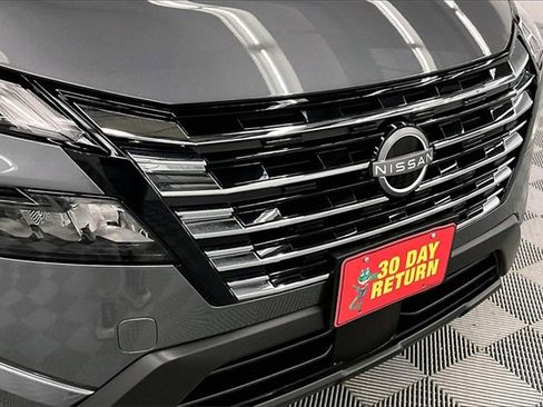 New 2025 Nissan Rogue S image 15