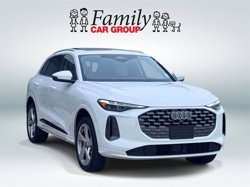 Used 2025 Audi Q5 Premium Plus image 2