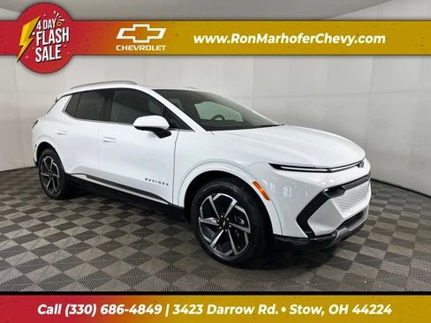 Used 2024 Chevrolet Equinox EV LT image 1