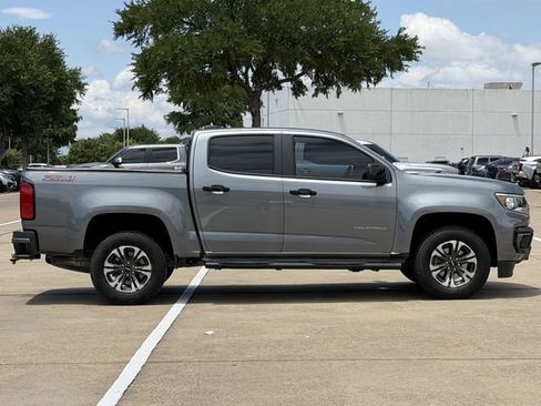 Used 2022 Chevrolet Colorado Z71 w/ Safety Package RWD image 3