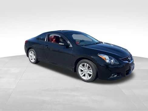 Used 2012 Nissan Altima 2.5 S w/ 2.5S Premium Pkg image 25