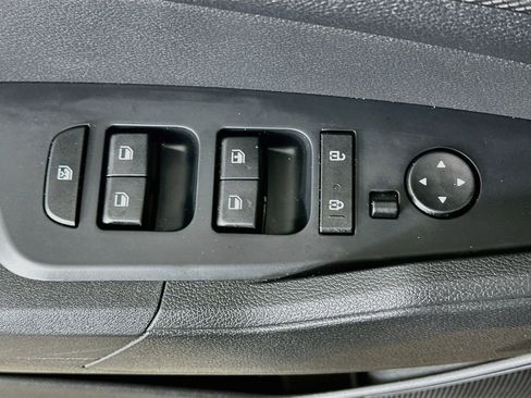 Used 2025 Kia Sportage LX AWD/4WD image 15