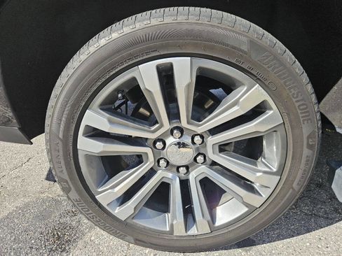 Used 2020 GMC Yukon XL Denali w/ Denali Ultimate Package image 28