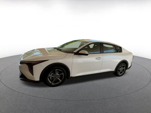 Used 2025 Kia K4 FWD image 7