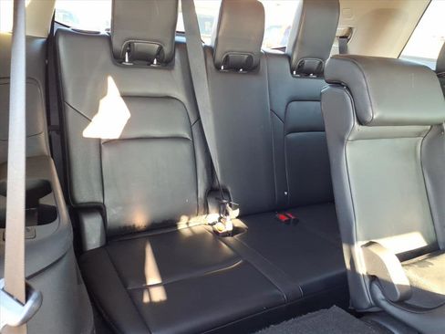 Used 2023 Nissan Pathfinder SL image 10