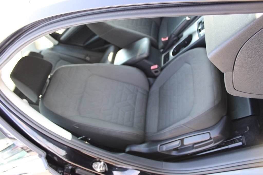 Used 2021 Volkswagen Passat 2.0T S FWD image 16