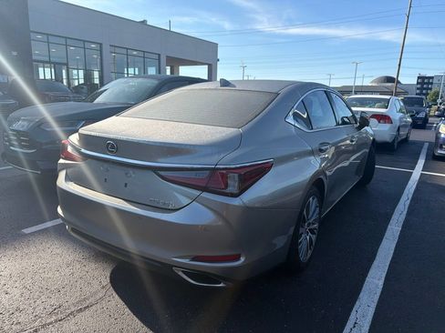 Used 2020 Lexus ES 350 w/ Premium Package FWD image 3