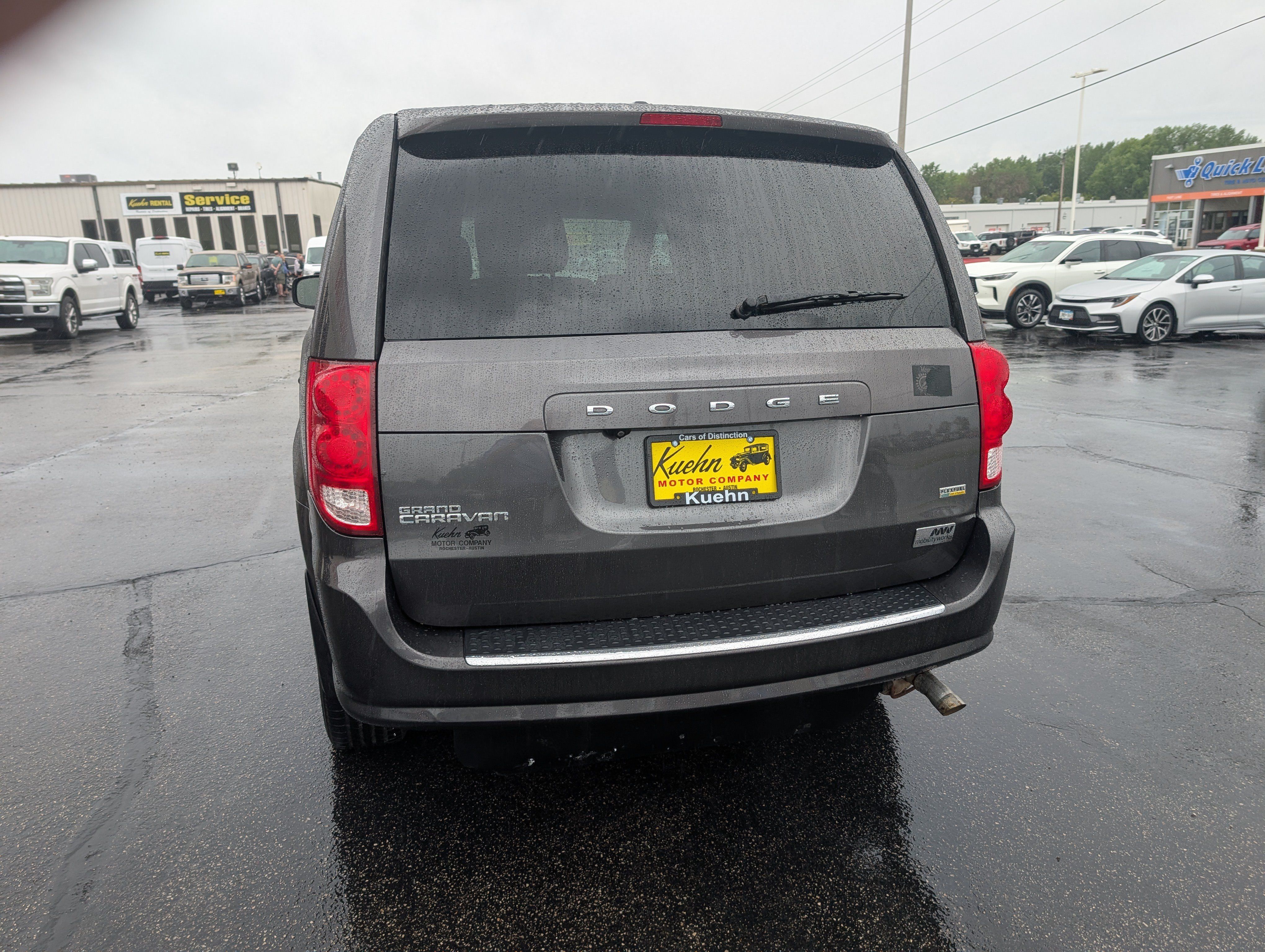 Used 2018 Dodge Grand Caravan SE w/ UConnect Hands-Free Group FWD image 7
