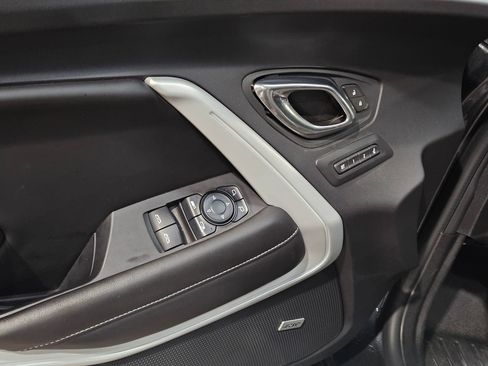 Used 2016 Chevrolet Camaro SS image 21