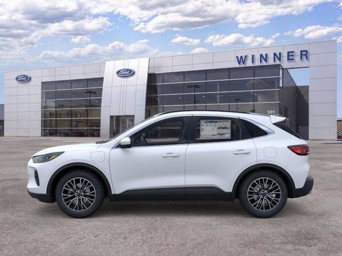 New 2025 Ford Escape SE w/ PHEV Premium Package FWD image 3