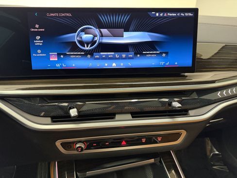Used 2024 BMW X5 xDrive40i w/ M Sport Package AWD/4WD image 22