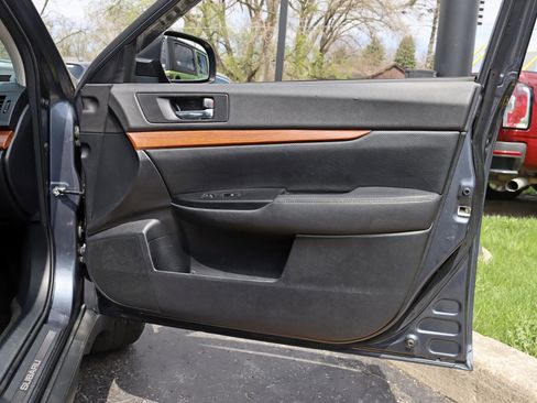 Used 2014 Subaru Outback 2.5i Limited w/ Moonroof Package image 30