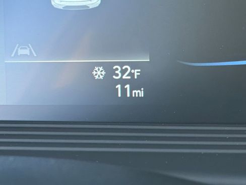 New 2026 Hyundai Venue SE image 27