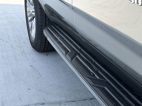 New 2026 Chevrolet Suburban Premier image 3