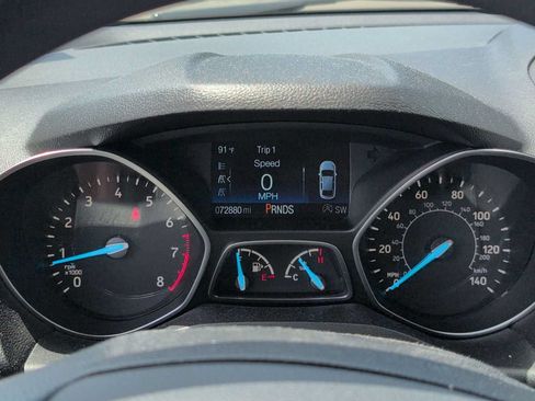 Used 2019 Ford Escape SE FWD image 30