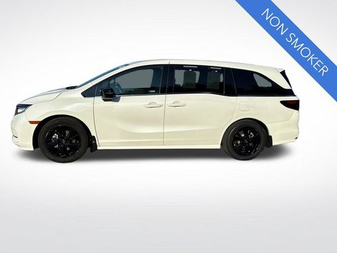 Certified 2024 Honda Odyssey Sport image 8