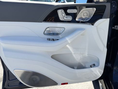 New 2026 Mercedes-Benz Maybach GLS 600 4MATIC image 15