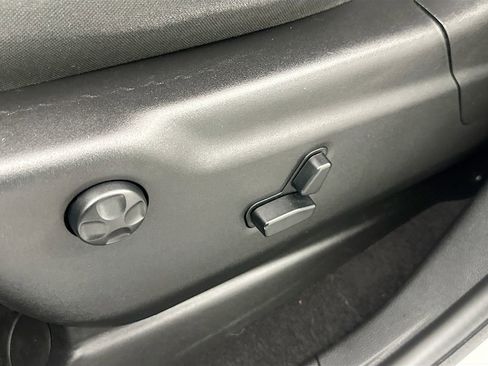 Used 2020 Dodge Durango SXT image 18