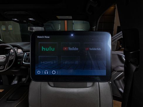 Used 2022 GMC Yukon XL AT4 w/ AT4 Premium Plus Package image 33