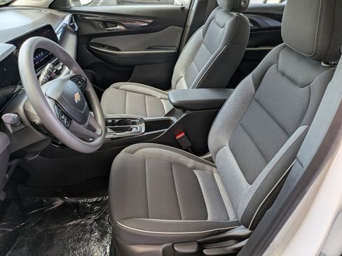 New 2026 Chevrolet TrailBlazer LS FWD image 10