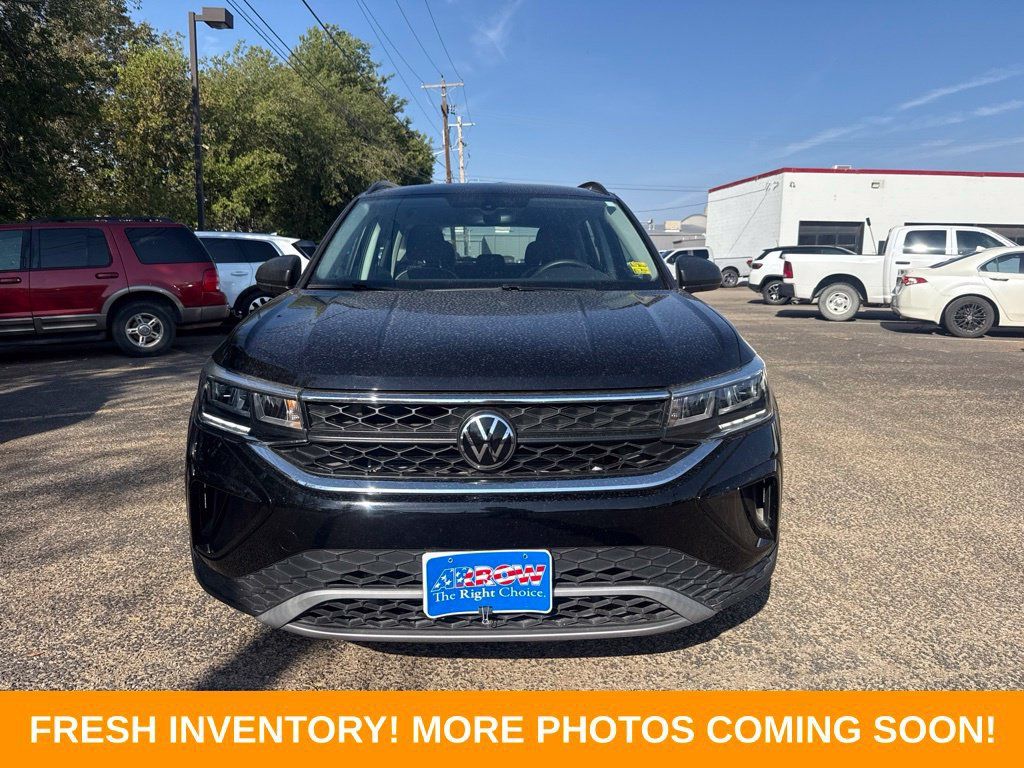 Used 2023 Volkswagen Taos S FWD image 2