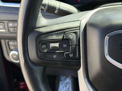 Used 2024 GMC Yukon Denali w/ Advanced Technology Package AWD/4WD image 36