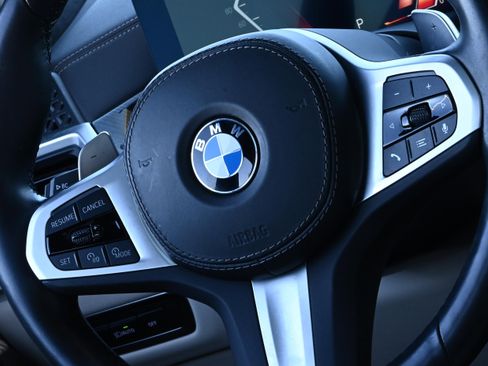 Certified 2025 BMW X7 xDrive40i w/ Executive Package image 24