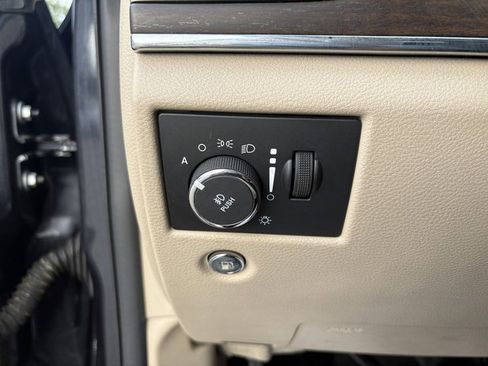 Used 2015 Jeep Grand Cherokee Limited image 10