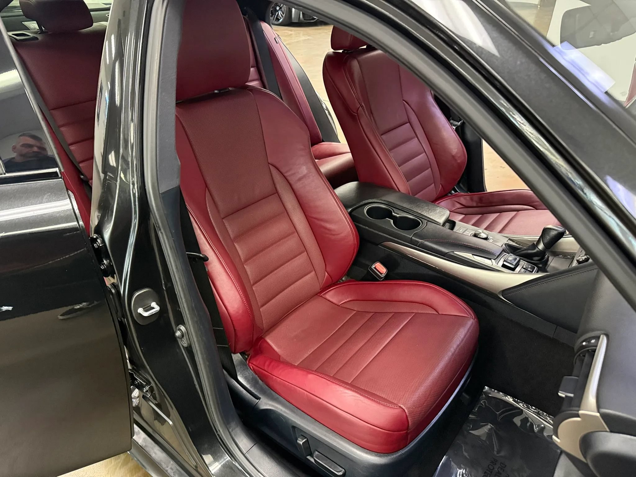 Used 2019 Lexus IS 350 F Sport w/ F Sport Package RWD image 10