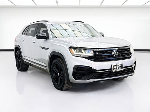 Used 2023 Volkswagen Atlas Cross Sport SEL R-Line image 3