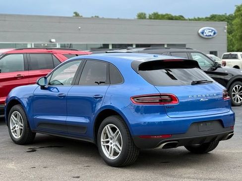 Used 2018 Porsche Macan AWD/4WD image 45