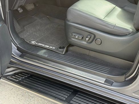 Certified 2023 Lexus GX 460 Premium image 25