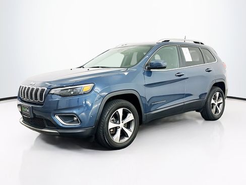 Used 2021 Jeep Cherokee Limited AWD/4WD image 3
