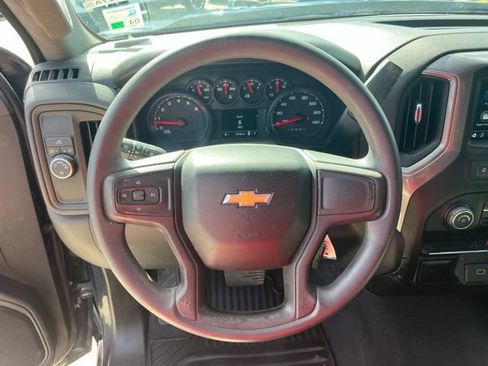 Used 2019 Chevrolet Silverado 1500 Custom w/ Infotainment Package RWD image 15