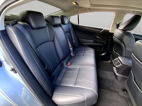 Used 2024 Lexus ES 350 w/ Technology Package FWD image 19