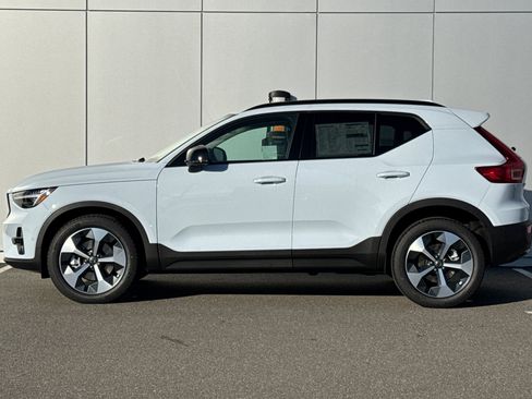 New 2026 Volvo XC40 B5 Plus w/ Protection Package Premier image 2