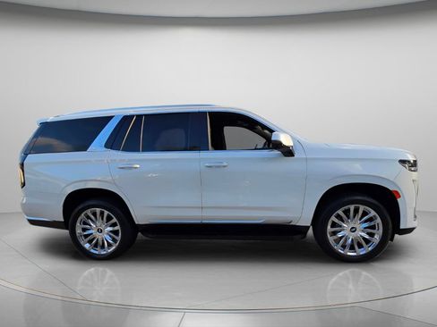 Used 2023 Cadillac Escalade Premium Luxury AWD/4WD image 8
