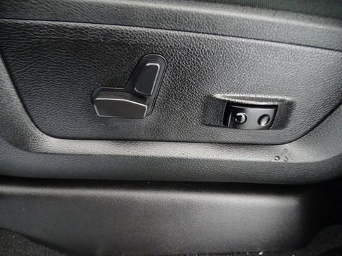 Certified 2024 RAM 2500 Big Horn w/ Bed Utility Group image 3