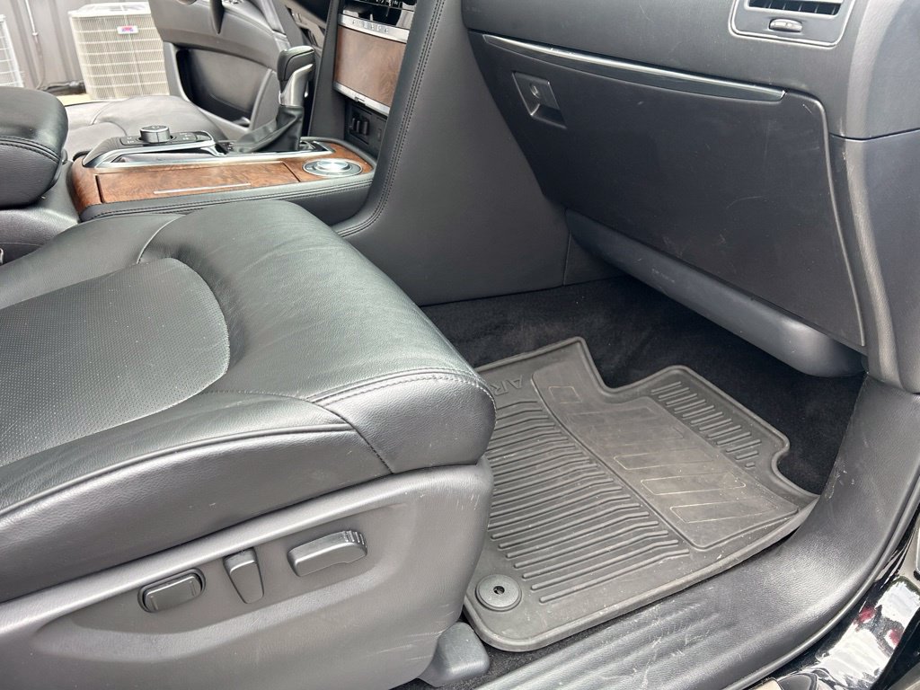 Certified 2024 Nissan Armada SL w/ Captain's Chairs Package RWD image 32