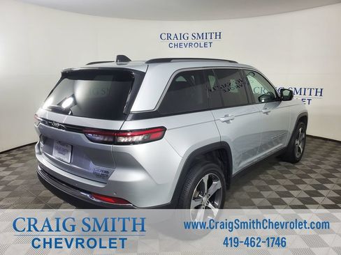 Used 2023 Jeep Grand Cherokee Limited AWD/4WD image 5