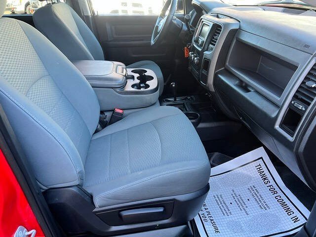 Used 2015 RAM 2500 Tradesman w/ Chrome Appearance Group AWD/4WD image 15