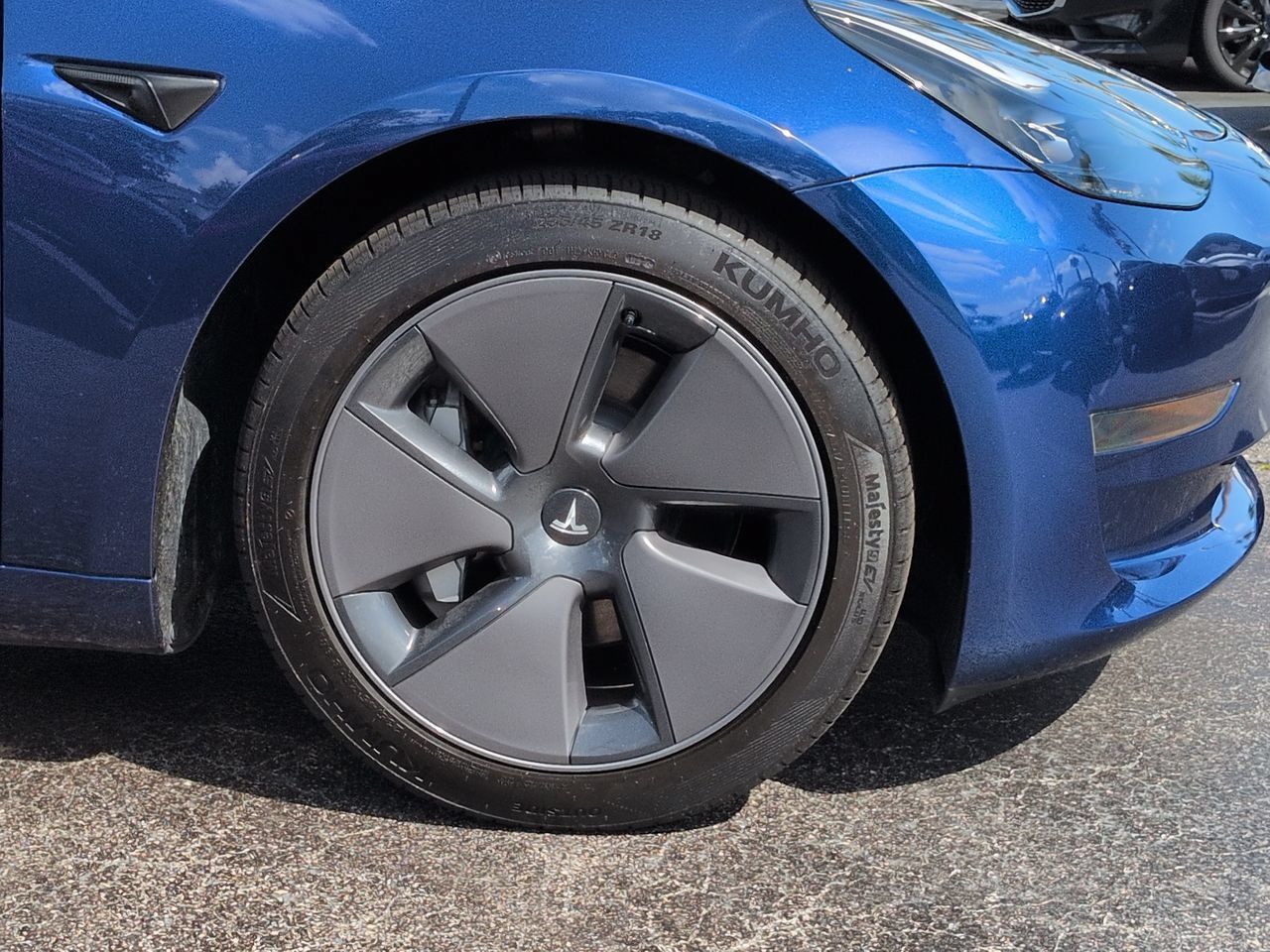 Used 2023 Tesla Model 3 Standard Range RWD image 11