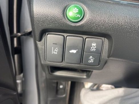 Used 2016 Honda CR-V Touring image 3