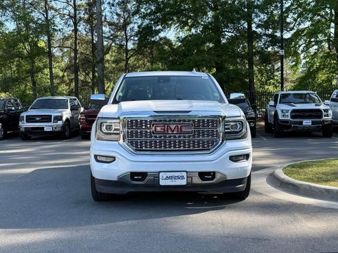 Used 2017 GMC Sierra 1500 Denali w/ Denali Ultimate Package image 2